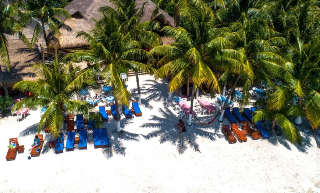 CATAMARAN CLUB DE PLAYA 3